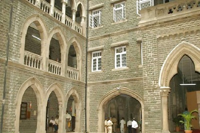 Bombay HC Recruitment 2018: Apply Online for 8,921 Stenographer, Junior Clerk & Peon Posts
