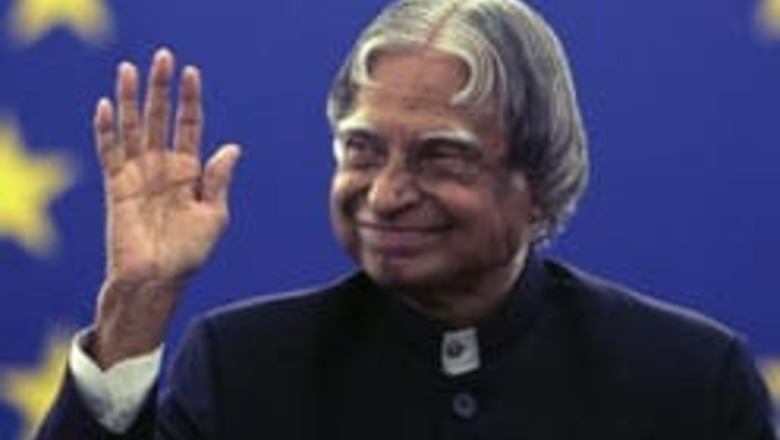 Salaam Kalam: Gift a bouquet to Kalam