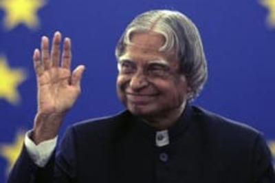Salaam Kalam: Gift a bouquet to Kalam