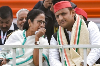 Mamata, Akhilesh to Meet on March 17 in Kolkata as Buzz of non-Congress Opposition Front Grows Louder