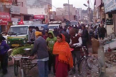 Lacking basic amenities, Sangam Vihar witnessing a tough contest between BJP and AAP