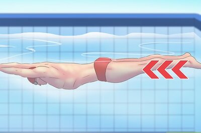 How to Do the Dolphin Stroke Underwater