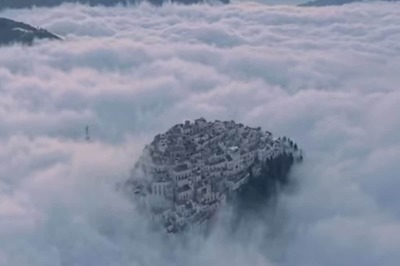 Picture Of This Italian Town ‘Floating Above The Clouds’ Will Take Your Breath Away