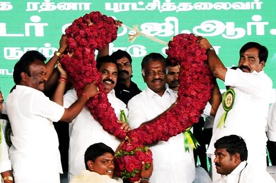 AIADMK Invites Ticket-Seekers for Lok Sabha Polls, It’s Rs 25,000 Per Application