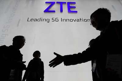 Trump Floats Management Changes Instead of Sanctions for China's ZTE​