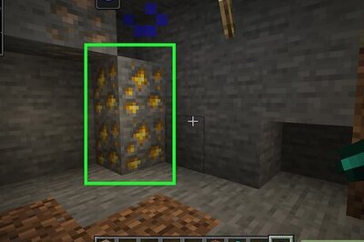 Craft a Clock and Make a Redstone Timer in Minecraft