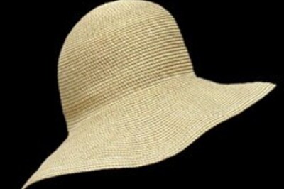 Man hasn't taken off hat in 65 yrs!