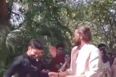 Hrithik Roshan and Farhan Akhtar Dance To Senorita At Latter's Wedding; ZNMD Fans Miss Abhay Deol