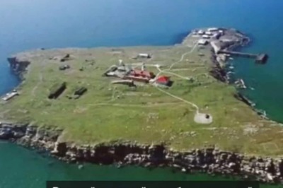 Ukranian Soldiers Who Told Russian Warship to 'Go F*ck Yourself' May Still be Alive