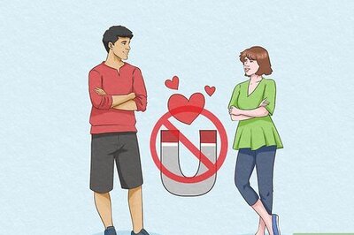 11 Identities that Exist Along the Aromantic Spectrum