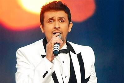 Not About Azaan, My Tweets Were Against Loud Sound, Clarifies Sonu Nigam