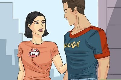 How to Know if a Cancer Woman Likes You