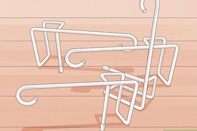 How to Grow Vines on a Fence