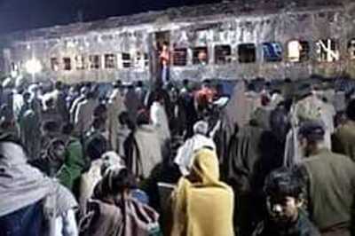 India-Pakistan transportation links resuming