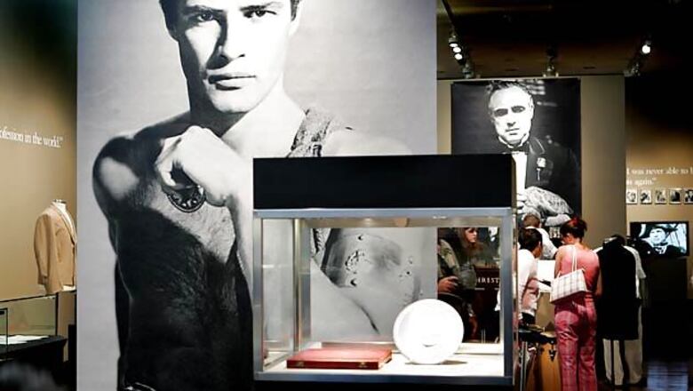 Warhol silkscreen of Brando may snag $20 mn