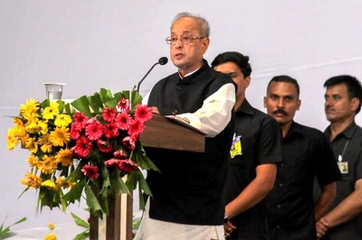 With Cong's Failure to Hang on to its Icons, Here's Times When 'Neutral' Pranab Da Made His Party Uncomfortable