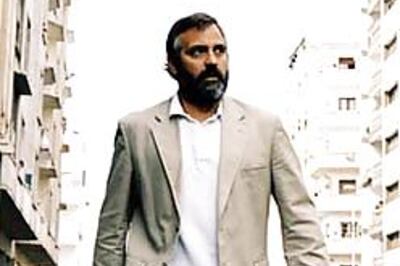 Clooney blogged! Fights war of words