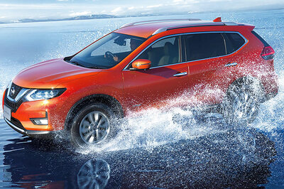 Nissan's X-Trail Goes Semi-Autonomous