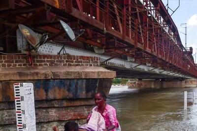 Evacuation Efforts Intensified as Yamuna Flows Above Danger Mark in Delhi