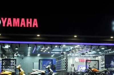 Yamaha Hits Milestone, 400 Blue Square Showrooms Opened Across India