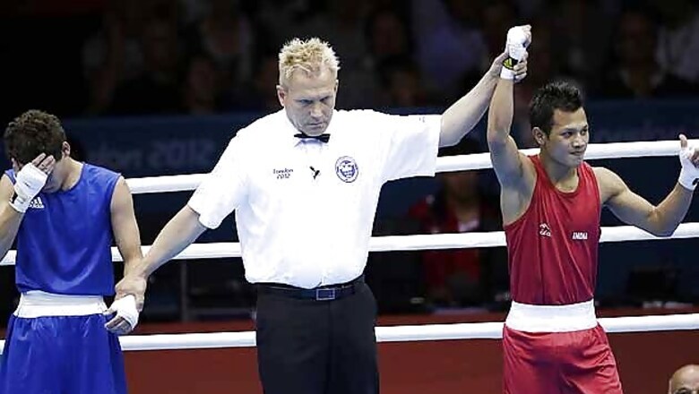 Boxer Devendro storms into pre-quarters