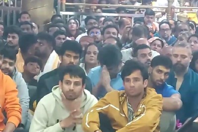 Watch: Washington Sundar, Tilak Varma and Other India Cricketers Attend Bhasma Aarti at Shri Mahakaleshwar Temple