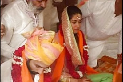 Shahid Kapoor marries Mira Rajput: See their first wedding photo!