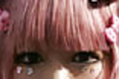 Head shrinking belts, Japanese women’s latest fad