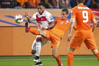 Netherlands, Italy need late equalisers in 2016 Euro qualifiers