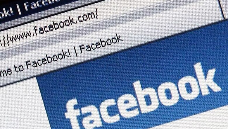 Couples checking Facebook while making love: Study