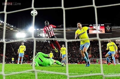Southampton, Aston Villa grab late winners in Premier League