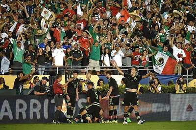 Mexico down USA 3-2 to for Confederations Cup spot