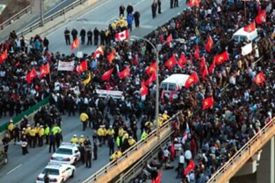 Tamil midnight march shuts busiest Canada highway