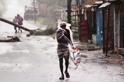 Cyclone Amphan Batters West Bengal, CM Says 12 Dead in Devastation Greater than Covid-19 Impact