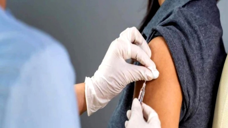 Omicron Threat: Here’s What Experts Advise On Booster Dose