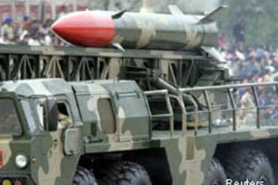 Pakistan tests short-range missile