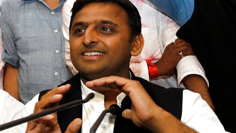 Akhilesh Yadav suspends 34 Excise officials