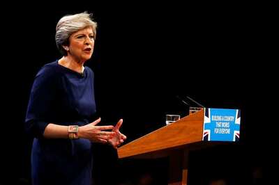 Theresa May, European Commission Chief Call for Faster Brexit Talks