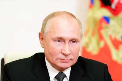 India Does Balancing Act Between Russia and US as Putin Arrives on Short But Packed Visit Today