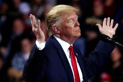 Intelligence Officials Warn of Russian Interference Boosting Trump's Candidacy in 2020 US Election