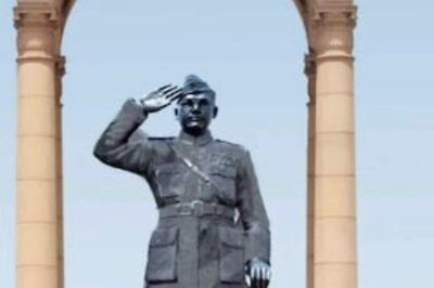 How Artist Yogi Raj Landed the Big Job of Sculpting 280 Tonne Netaji Statue to be Unveiled by PM Modi