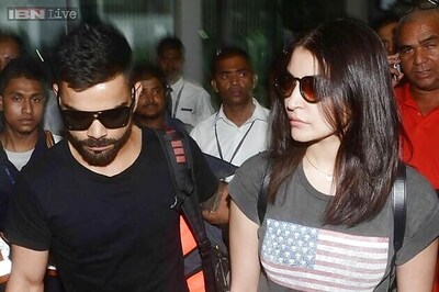 IPL 2015 opening ceremony: Anushka Sharma, Virat Kohli arrive together in Kolkata