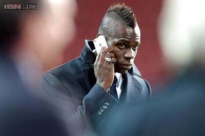 Mario Balotelli loses his cool again