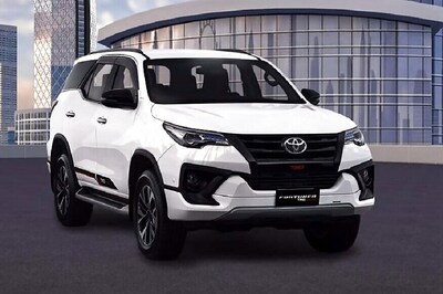 2017 Toyota Fortuner TRD Sportivo to be Launched Soon, Arrives at Dealerships