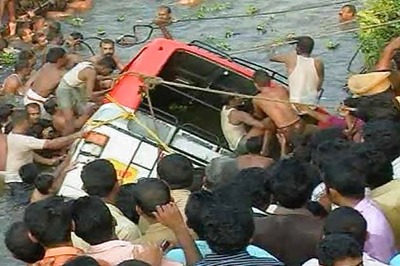 Bus falls into Kerala river, four dead