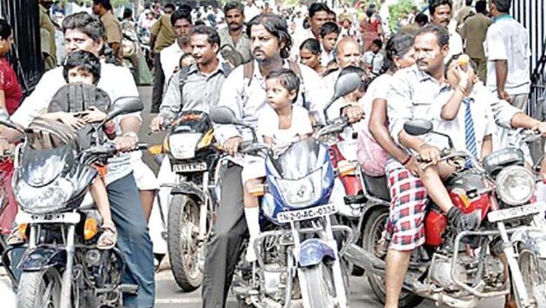 Chennai: Students fume as private vans stay off roads