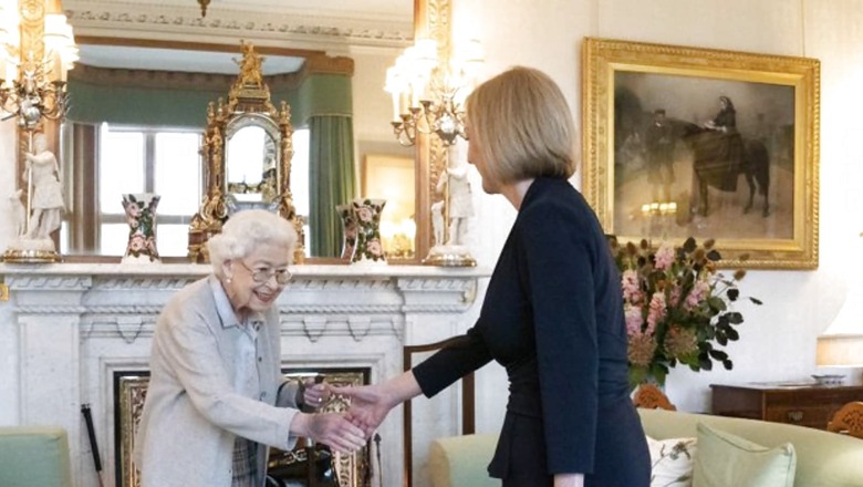 Queen Elizabeth’s Last Public Engagement Was With New UK PM Liz Truss, 2 Days Before Her Death