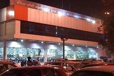 Naked man on Delhi runway, plane aborts landing