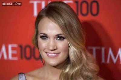 Stepping out sans make-up? Not possible for Carrie Underwood