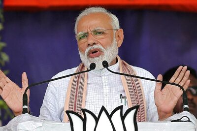 'Vedic Mantras', Conch-shell Blowing to Welcome PM Modi at Baidyanath Dham in Deoghar